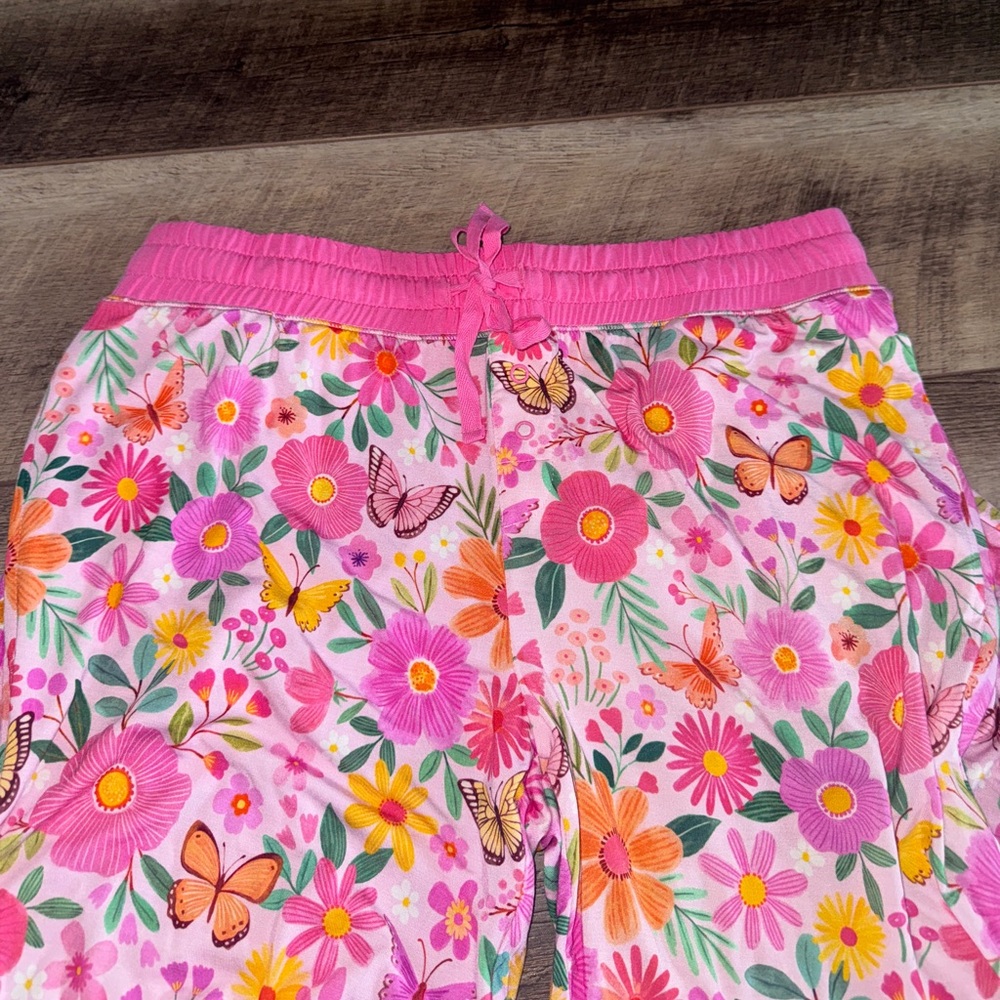 🦋🌼 Little Sleepies Pink Butterfly Blooms Women’s Small Cuffed Pajama Bottoms NWT - Picture 8 of 10